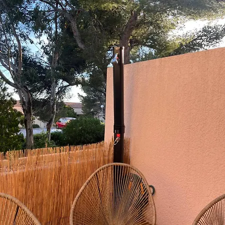 A Pied - 5 Couchages - Terrasse Et Parking * Hyeres