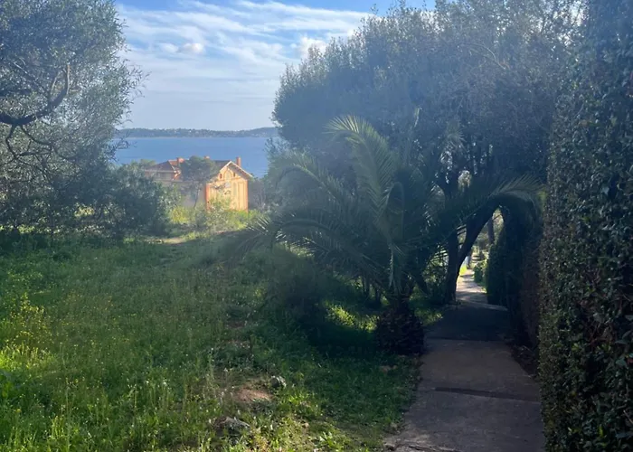 Confort Et évasion à L'almanarre Appartement