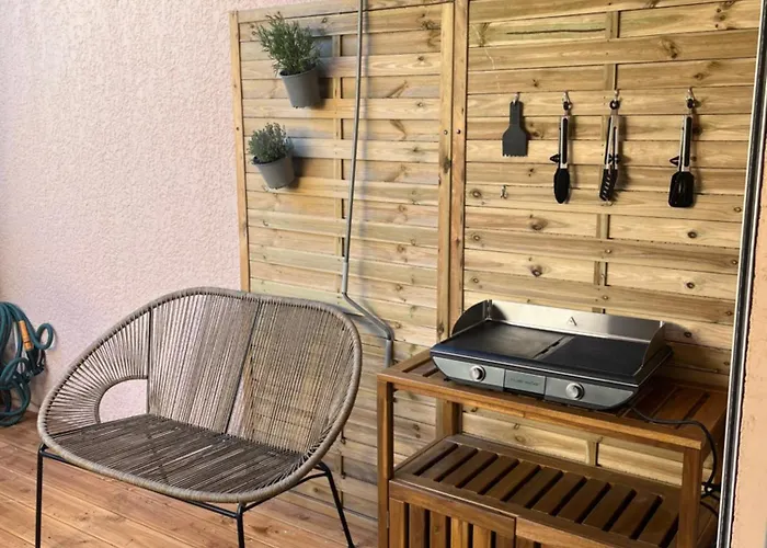 Confort Et Evasion A L'almanarre Ιέρ